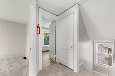 1053 Wyley Avenue, Akron, OH 44306 - Photo 19
