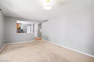1055 Gentry Dr, Medina, OH 44256 - Photo 9