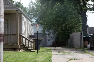 2580 E 37th St, Lorain, OH 44055 - Photo 3