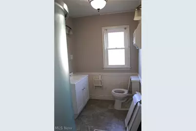 2580 E 37th Street, Lorain, OH 44055 - Photo 21