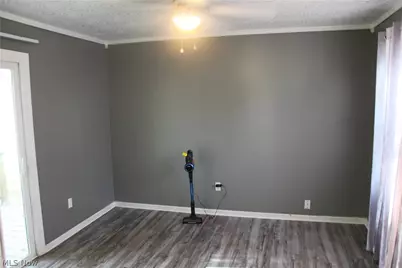 2580 E 37th Street, Lorain, OH 44055 - Photo 17