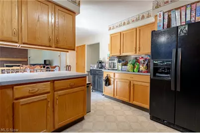 6246 Marelis Avenue NE, Canton, OH 44721 - Photo 9