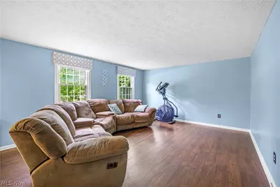 4583 Wildflower Drive, Uniontown, OH 44720 - Photo 5