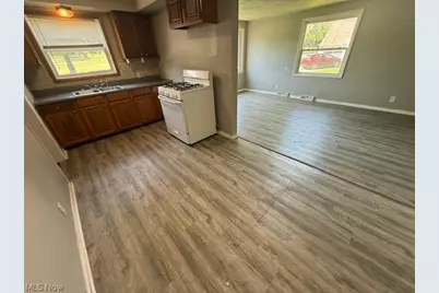 2646 Harmont Avenue NE, Canton, OH 44705 - Photo 11