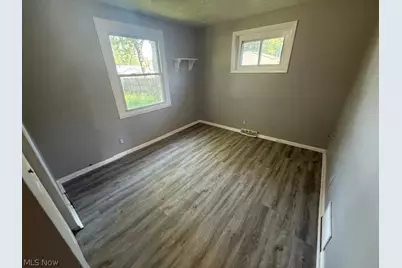 2646 Harmont Avenue NE, Canton, OH 44705 - Photo 7