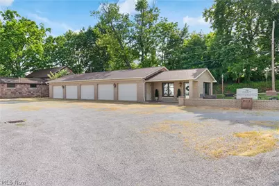 13113 Cleveland Avenue NW, Uniontown, OH 44685 - Photo 19