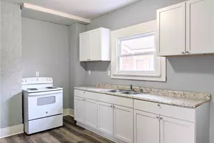 864 10th St NE, Massillon, OH 44646 - Photo 7