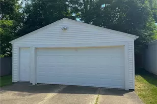 1275 Sawyer Ave, Akron, OH 44310 - Photo 5