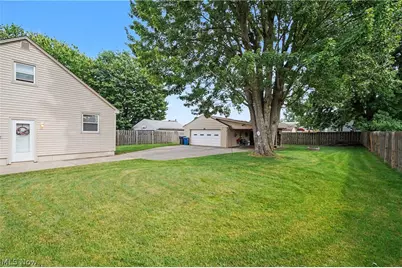 638 Brandon Avenue, Struthers, OH 44471 - Photo 27
