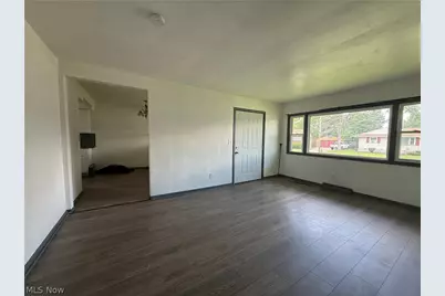 3160 Linda Drive NW, Warren, OH 44485 - Photo 7
