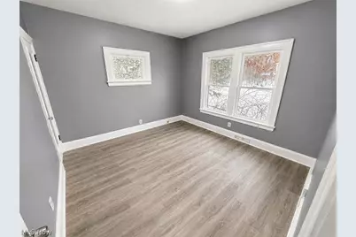 908 Work Drive, Akron, OH 44320 - Photo 7