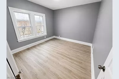 908 Work Drive, Akron, OH 44320 - Photo 5
