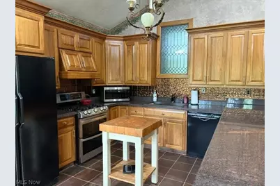 8385 Paris Avenue, Louisville, OH 44641 - Photo 5