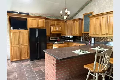 8385 Paris Avenue, Louisville, OH 44641 - Photo 7
