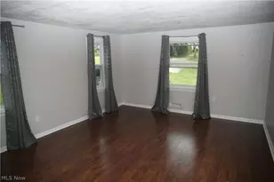 1087 Krumroy Rd, Akron, OH 44306 - Photo 5