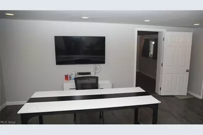 1087 Krumroy Road, Akron, OH 44306 - Photo 19