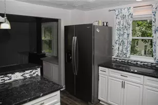 1087 Krumroy Rd, Akron, OH 44306 - Photo 11