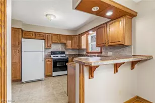 8540 Morrilton Cir NW, North Canton, OH 44720 - Photo 11