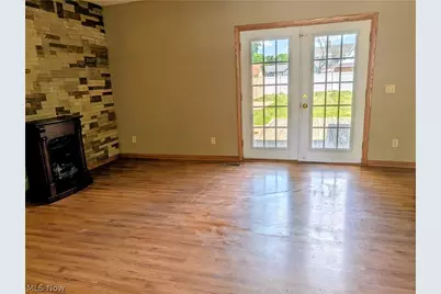 222 Bridge Street, Malvern, OH 44644 - Photo 3