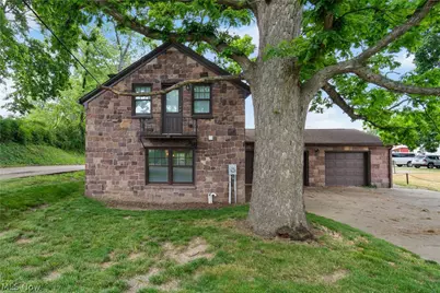 13113 Cleveland Avenue NW, Uniontown, OH 44685 - Photo 5