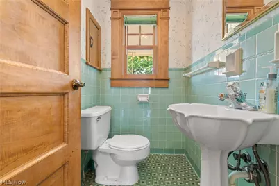 13113 Cleveland Avenue NW, Uniontown, OH 44685 - Photo 33