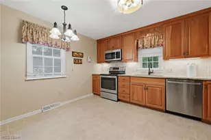992 Fireside Dr, Brunswick, OH 44212 - Photo 11