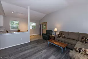 69 N Oakmont Dr, Northfield, OH 44067 - Photo 5