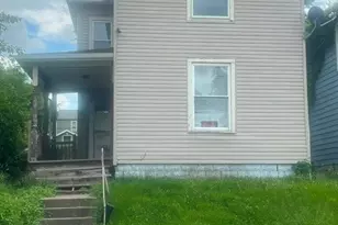 324 Schaum Ave, Zanesville, OH 43701 - Photo 1