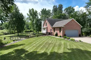 6476 Harbor Dr NW, Canton, OH 44718 - Photo 3