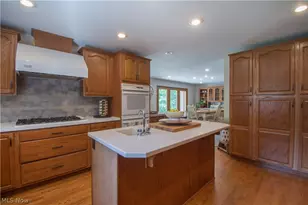 6476 Harbor Dr NW, Canton, OH 44718 - Photo 17
