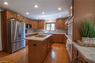 6476 Harbor Dr NW, Canton, OH 44718 - Photo 19