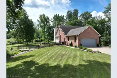 6476 Harbor Drive NW, Canton, OH 44718 - Photo 3