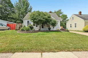 1666 Thornapple Ave, Akron, OH 44301 - Photo 1