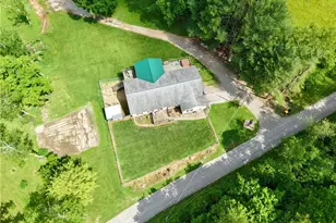78560 Kinsey Orchard Rd, Freeport, OH 43973 - Photo 3