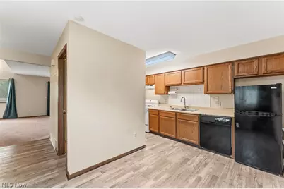 931 Trimble Drive, Akron, OH 44307 - Photo 13