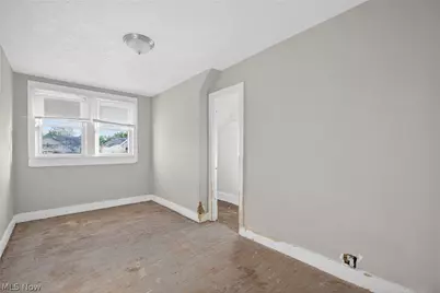 13810 Bartlett Avenue, Loveland, OH 44120 - Photo 21