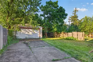 13810 Bartlett Ave, Loveland, OH 44120 - Photo 5