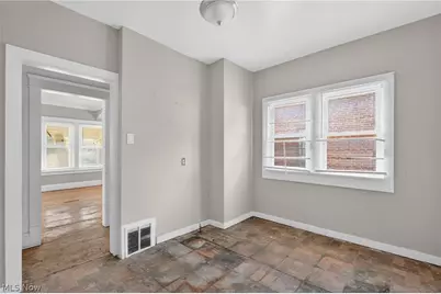 13810 Bartlett Avenue, Loveland, OH 44120 - Photo 15