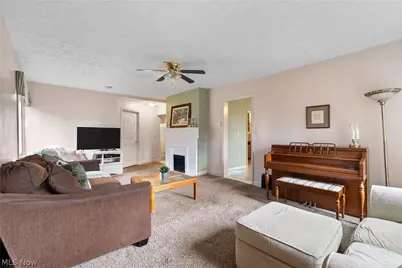 206 Bachtel Street SE, North Canton, OH 44720 - Photo 7