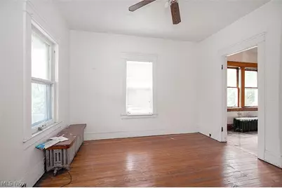 716 E 160th Street, Loveland, OH 44110 - Photo 3