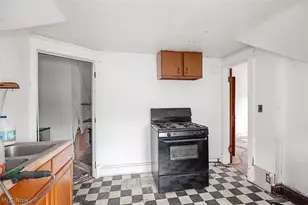 716 E 160th St, Loveland, OH 44110 - Photo 15