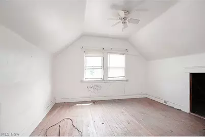 716 E 160th Street, Loveland, OH 44110 - Photo 17