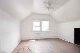 716 E 160th St, Loveland, OH 44110 - Photo 17