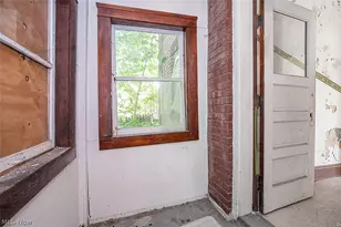 716 E 160th St, Loveland, OH 44110 - Photo 11