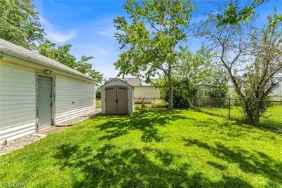 15473 Hummel Road, Brook Park, OH 44142 - Photo 27