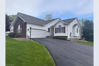 220 Cranberry Court, Warren, OH 44483 - Photo 1