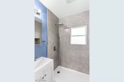 2232 Youngstown Road SE, Warren, OH 44484 - Photo 13