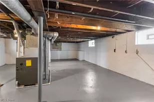 2232 Youngstown Rd SE, Warren, OH 44484 - Photo 15