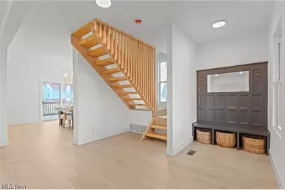 1422 W 77th Street, Loveland, OH 44102 - Photo 3