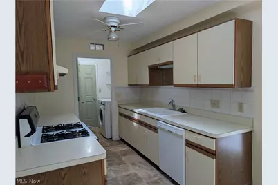 3352 Brookside Lane, Cuyahoga Falls, OH 44223 - Photo 5